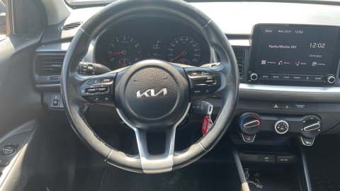 KIA STONIC OPTIMUM 2022 84PS 