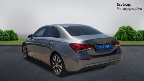 MERCEDES A180 2021 136PS