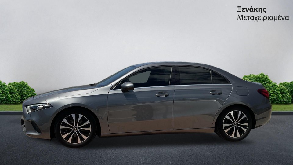 MERCEDES A180 2021 136PS