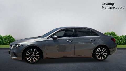 MERCEDES A180 2021 136PS