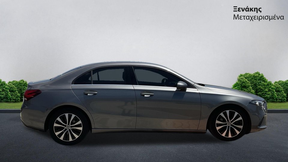 MERCEDES A180 2021 136PS