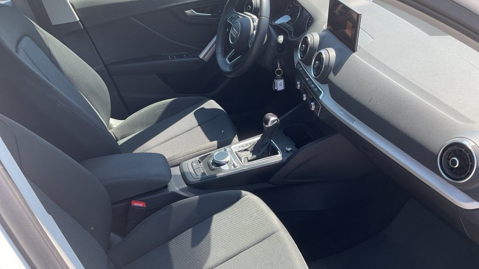 AUDI Q2 S-TRONIC 2023 150PS