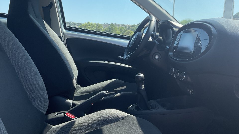 TOYOTA AYGO X X-STYLE 2024 72PS