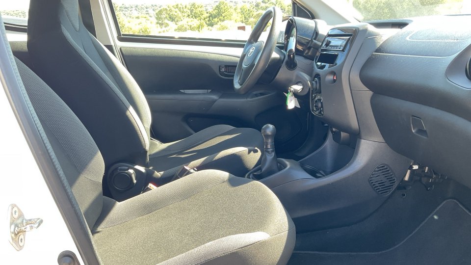 TOYOTA AYGO CITY 2021 72PS