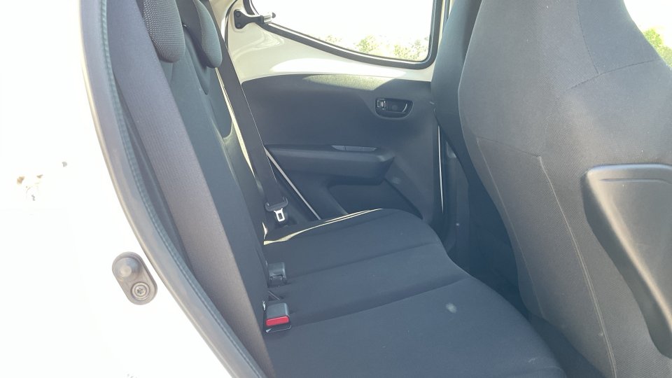 TOYOTA AYGO CITY 2021 72PS