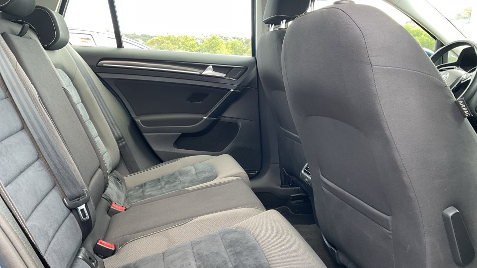 VW GOLF BLUEMOTION 2016 150PS