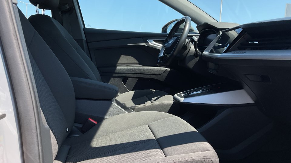 AUDI Q4 E-TRON 35 2021 170PS
