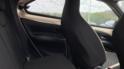 TOYOTA AYGO X X-PULSE 2023 72PS