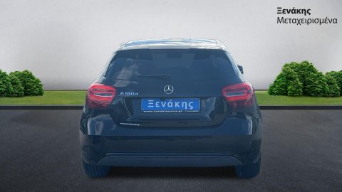 MERCEDES A180 2018 109PS 
