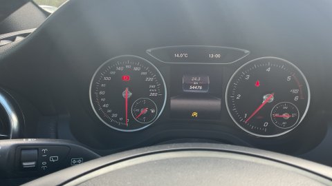 MERCEDES A180 2018 109PS 