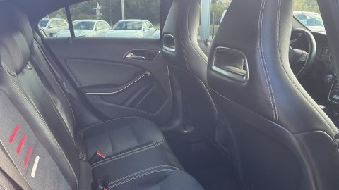 MERCEDES A180 2018 109PS 