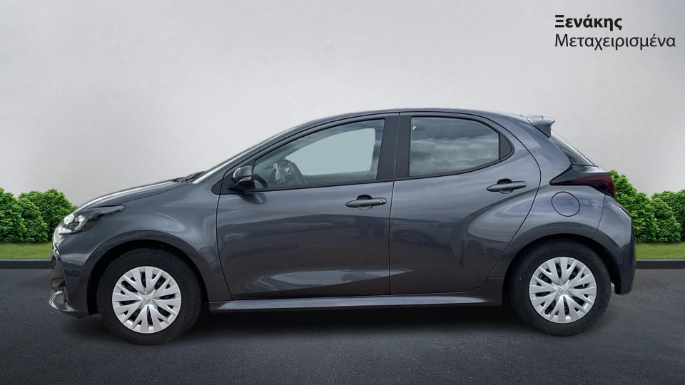 TOYOTA YARIS BUSINESS 1.5 HSD 2025