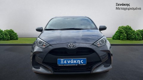 TOYOTA YARIS BUSINESS 1.5 HSD 2025