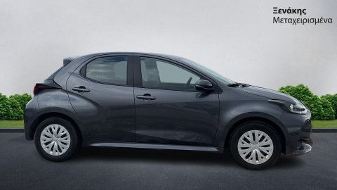 TOYOTA YARIS BUSINESS 1.5 HSD 2025