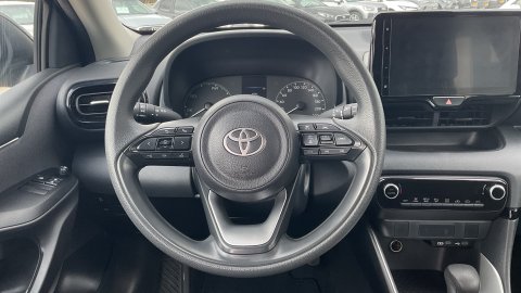 TOYOTA YARIS BUSINESS 1.5 HSD 2025