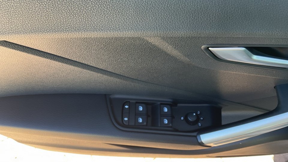 AUDI Q2 30TFSI 1.0 110PS