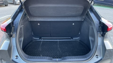 TOYOTA C-HR C-LUB HYBRID 1.8 2024