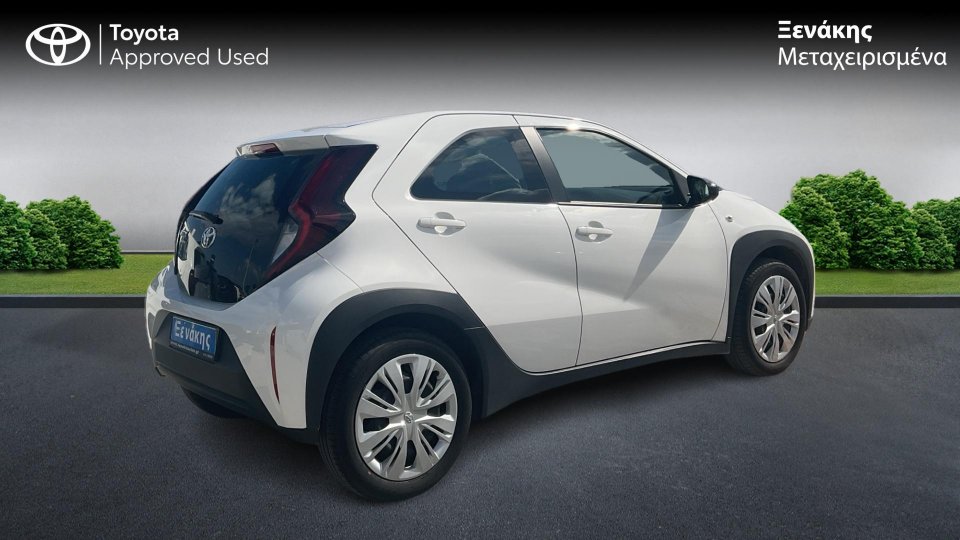 TOYOTA AYGO X X-PLAY 1.0 2025
