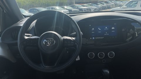 TOYOTA AYGO X X-PLAY 1.0 2025