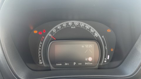 TOYOTA AYGO X X-PLAY 1.0 2025