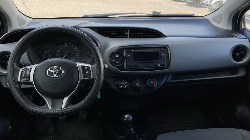 TOYOTA YARIS LIVE 1.5 2018 