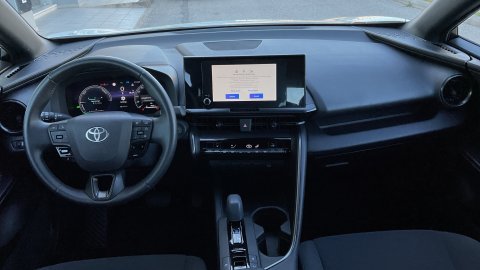 TOYOTA C-HR C-ULT 2025