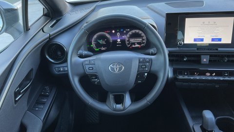 TOYOTA C-HR C-ULT 2025