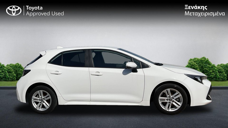 TOYOTA COROLLA  ACTIVE HYBRID 1.8 2022