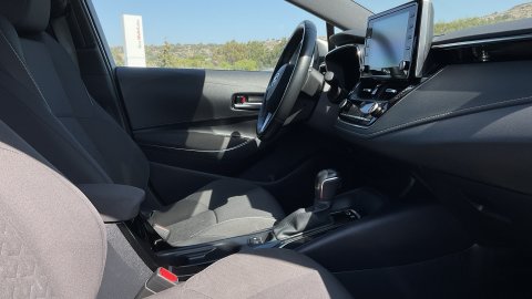 TOYOTA COROLLA  ACTIVE HYBRID 1.8 2022