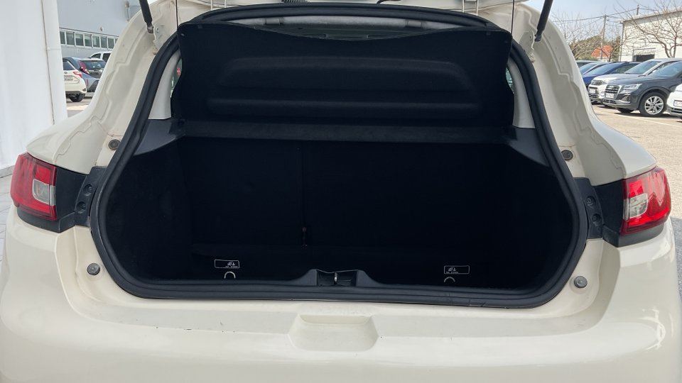 RENAULT CLIO 1.1 2018