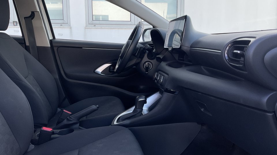 TOYOTA YARIS 1.5 125PS 2024