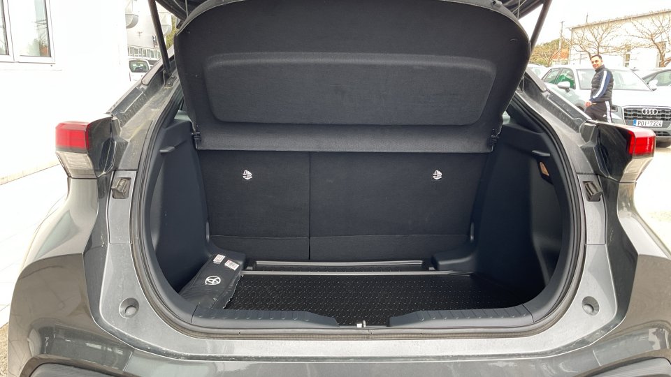 TOYOTA C-HR C-ULT  1.8 140PS 2025