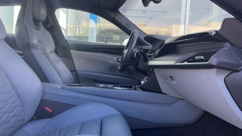  Audi e-tron GT QUATTRO 476PS 2023