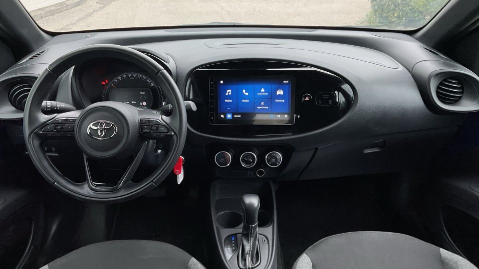 Toyota Aygo X X-PLAY 1.0 72PS 2025