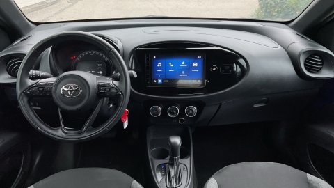 Toyota Aygo X X-PLAY 1.0 72PS 2025