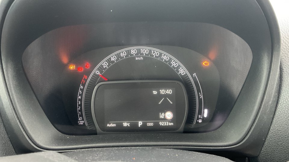 Toyota Aygo X X-PLAY 1.0 72PS 2025