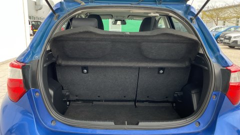 Toyota Yaris LIVE 1.5 2018