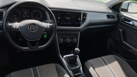 Volkswagen T-Roc ADVANCE 1.0 110PS 2022