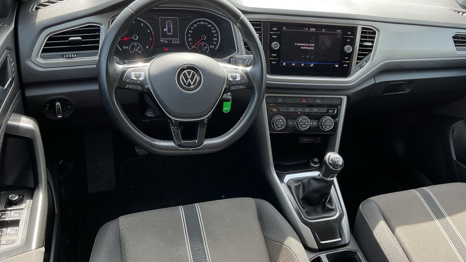 Volkswagen T-Roc ADVANCE 1.0 110PS 2022