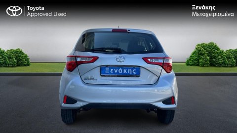 Toyota Yaris LIVE 1.5 2018