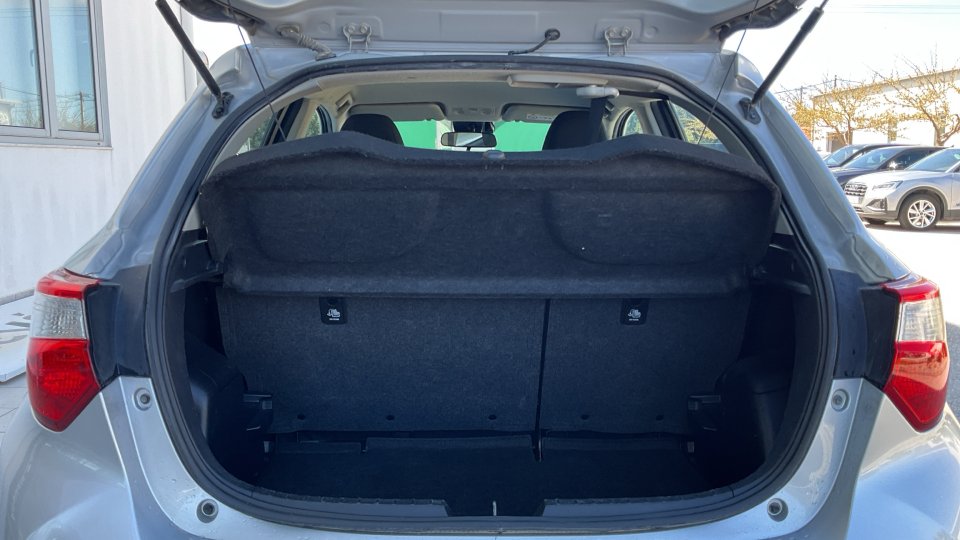 Toyota Yaris LIVE 1.5 2018