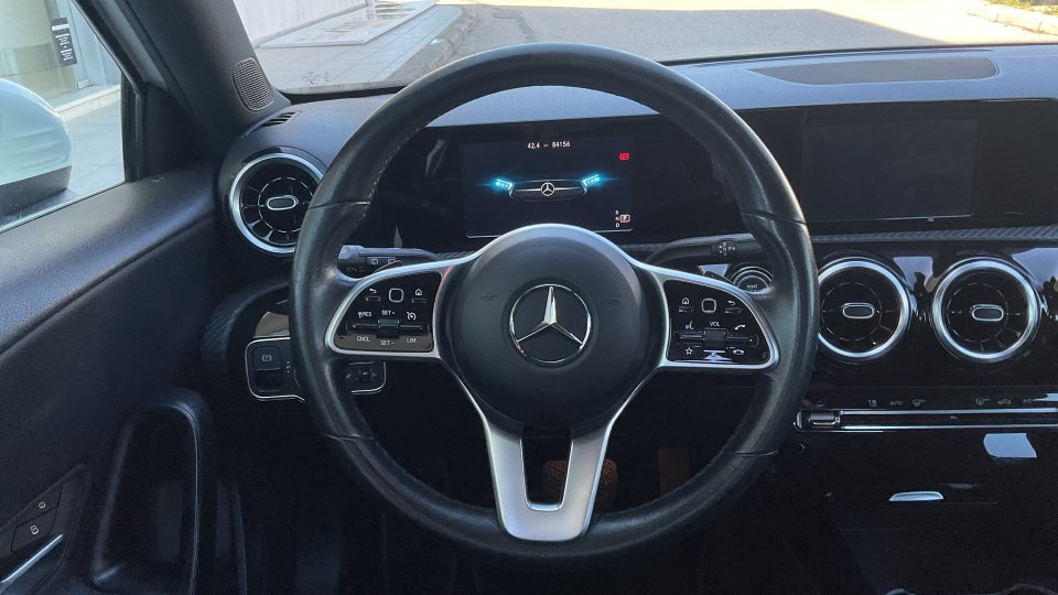  Mercedes-Benz A 180 BUSINESS 1.3 136PS 2022