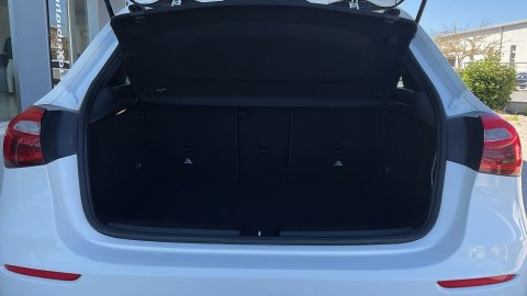  Mercedes-Benz A 180 BUSINESS 1.3 136PS 2022