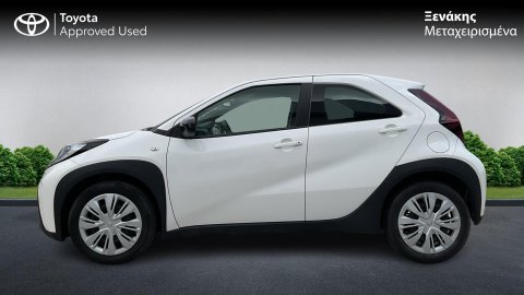 Toyota Aygo X X-PLAY 1.0 72PS 2025