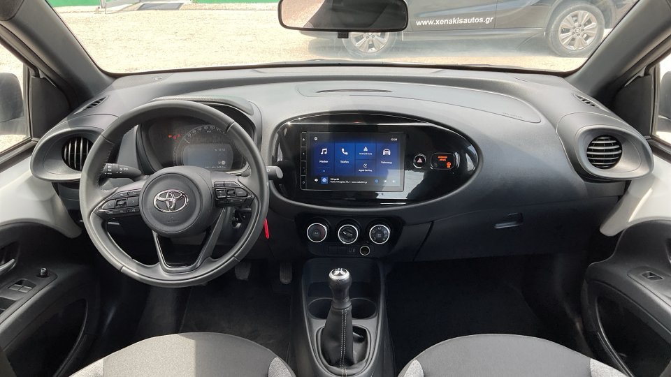 Toyota Aygo X X-PLAY 1.0 72PS 2025