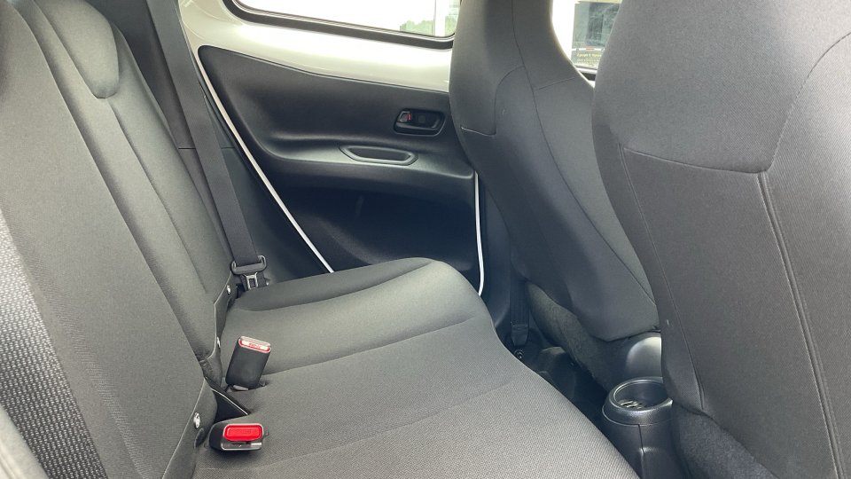 Toyota Aygo X X-PLAY 1.0 72PS 2025