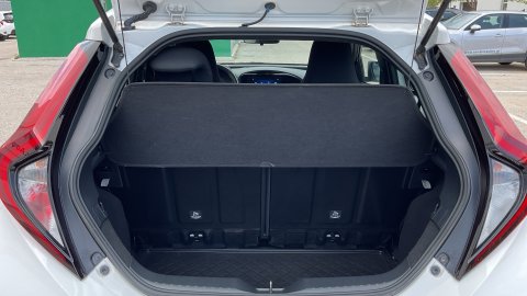 Toyota Aygo X X-PLAY 1.0 72PS 2025