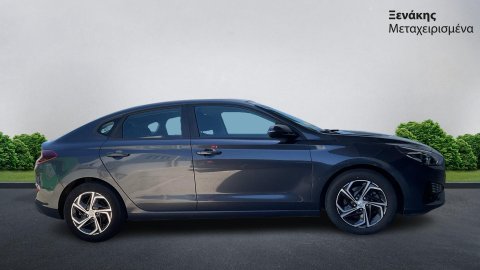 Hyundai i30 Fastback PREMIUM 1.0 2022