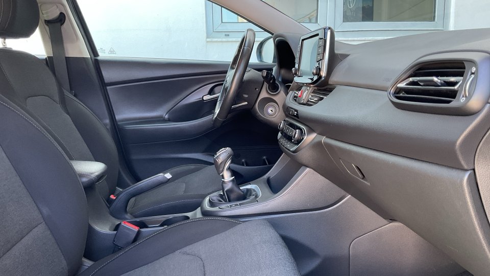 Hyundai i30 Fastback PREMIUM 1.0 2022