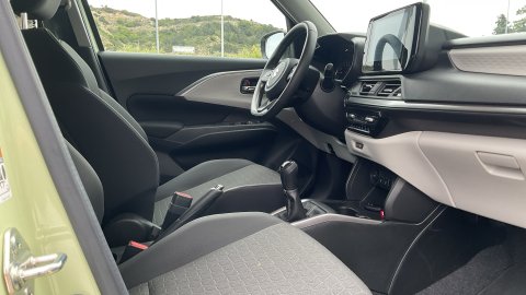 SUZUKI SWIFT 2WD GLX 2024
